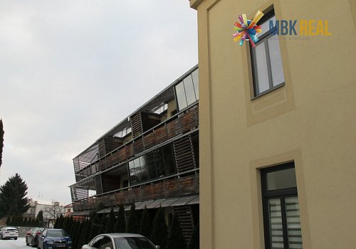 Pronájem bytu 2+kk s terasou PRONAJATO! - 99054